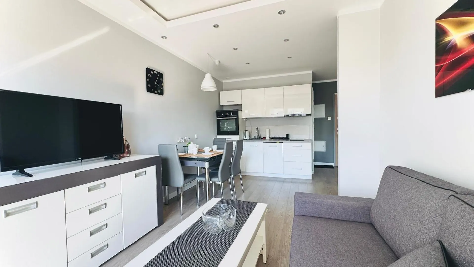 Cloudlight Apartment - Fiesta Apartments Gdansk 0*,  Poland