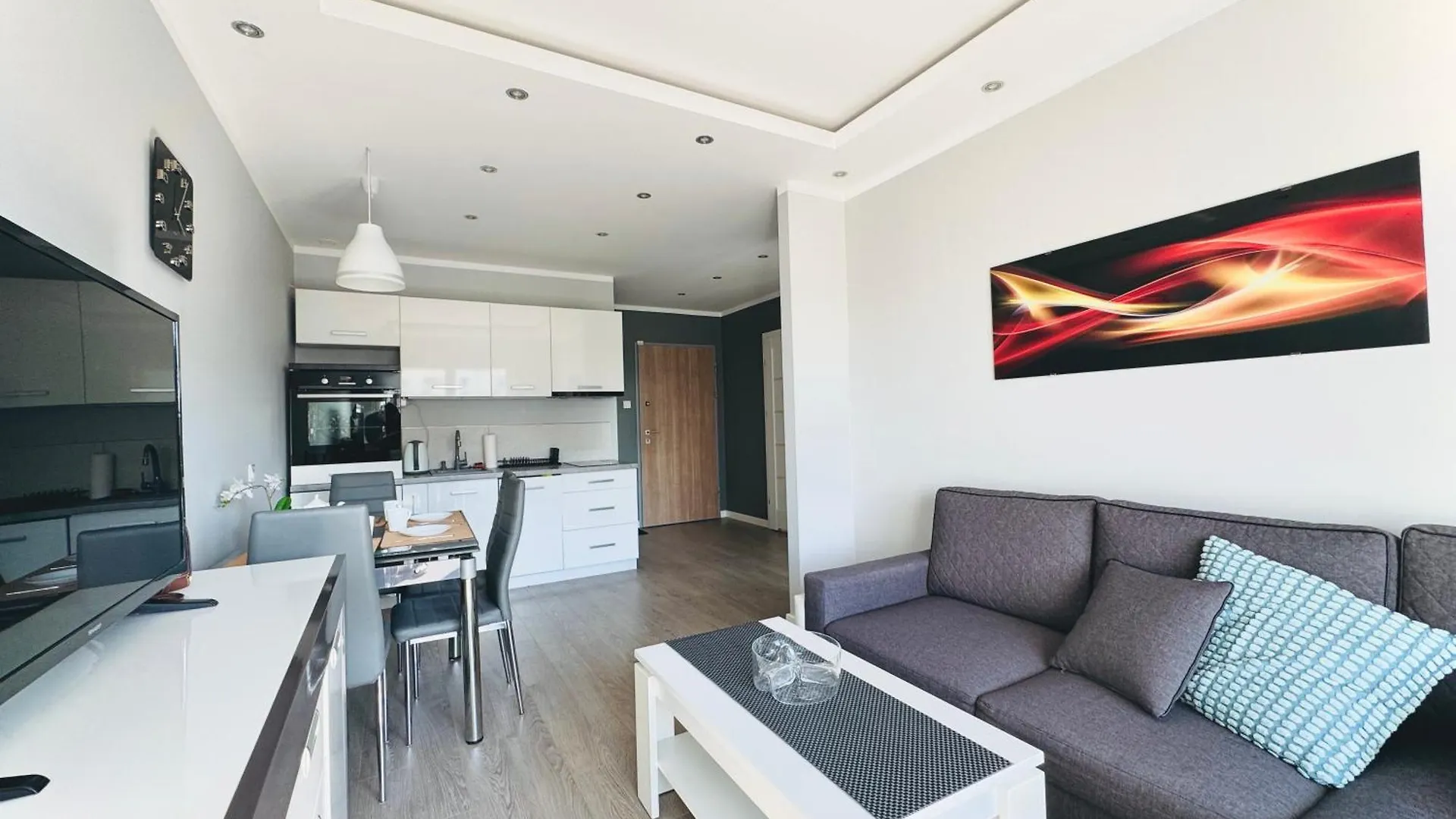 Cloudlight Apartment - Fiesta Apartments Gdansk Poland